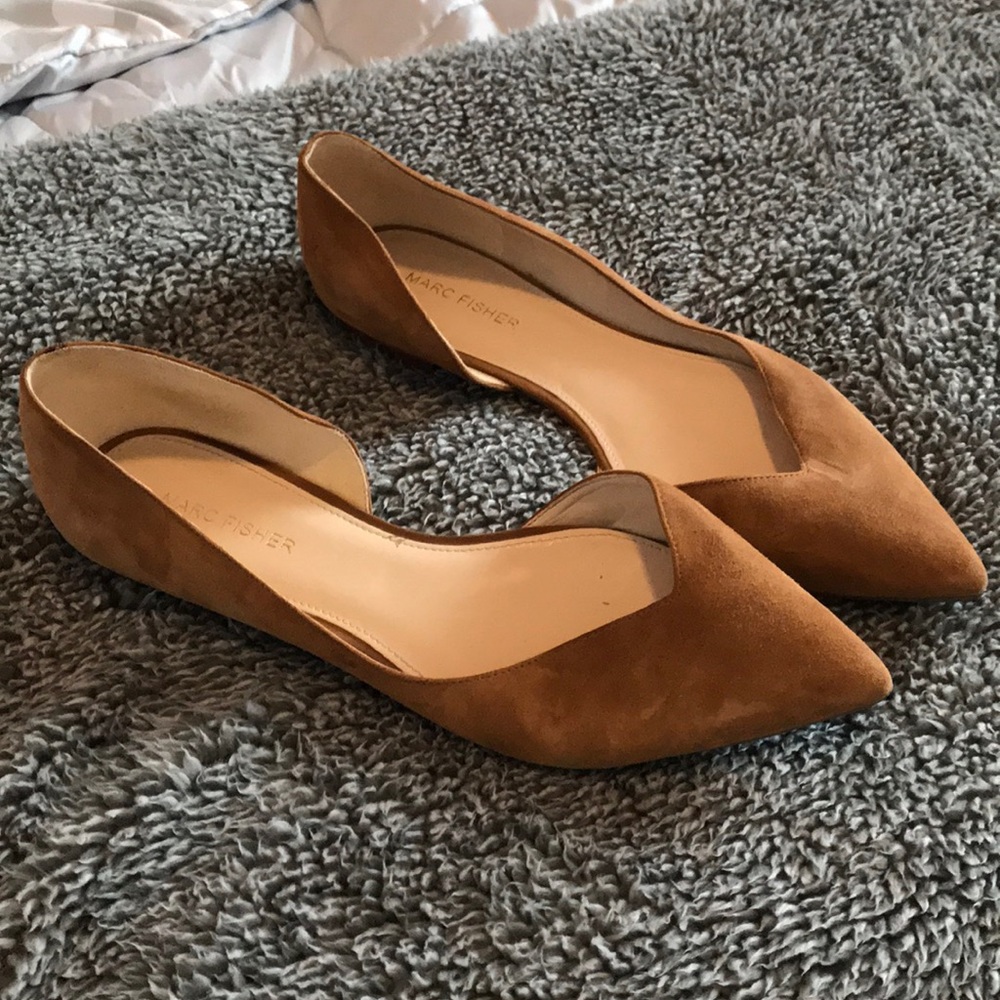 Suede tan pointy toes flats